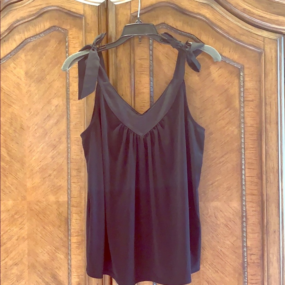 BR Black Tie Shoulder Flowy Tank
